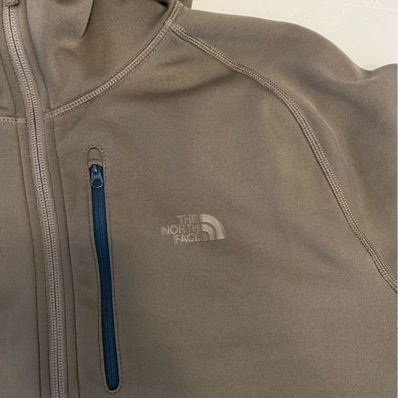 THE North Face Men’s Zip Up Sweater - Picture 4 of 10